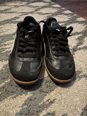 Puma Black Athletic Sneakers with Brown Sole